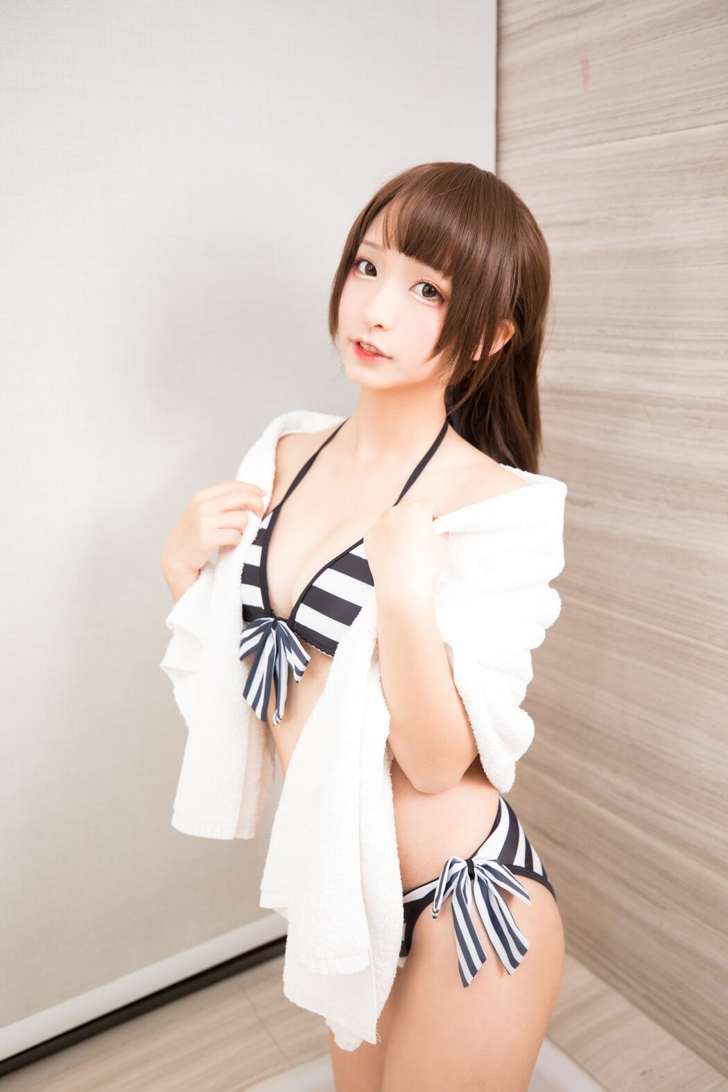 Coser@神楽坂真冬 Vol.049 电子相册-加藤惠 君の世界に B