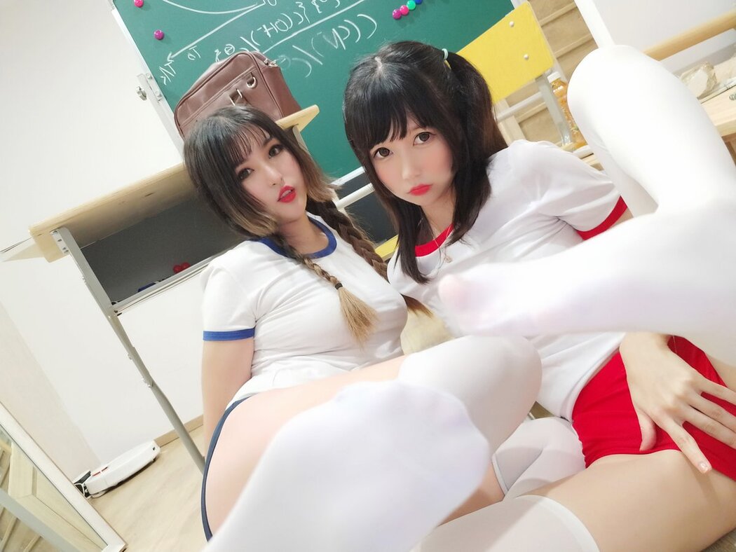 Coser@NAGISA魔物喵 – 百合