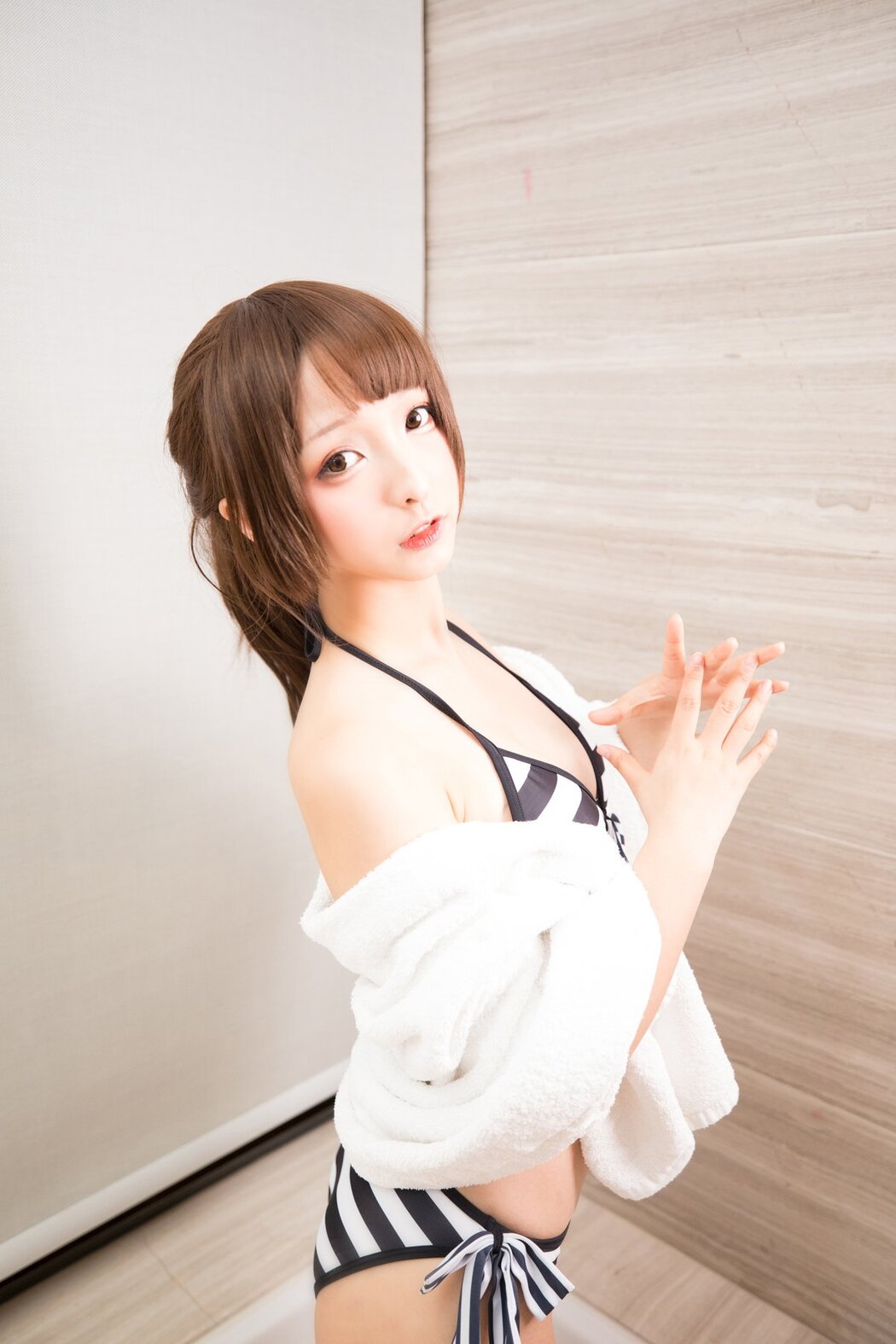 Coser@神楽坂真冬 Vol.049 电子相册-加藤惠 君の世界に B