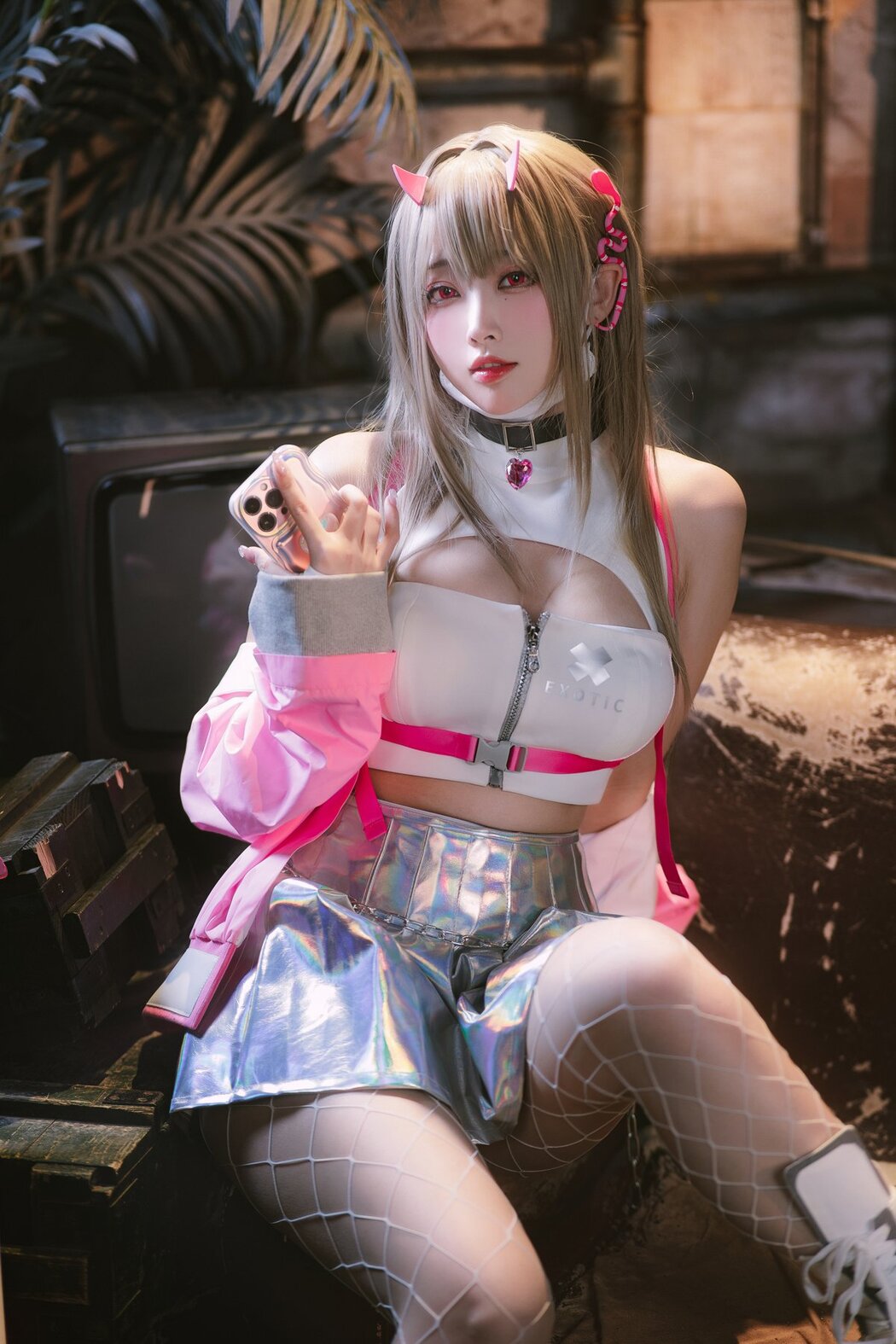 Coser@宮本桜 – 毒蛇