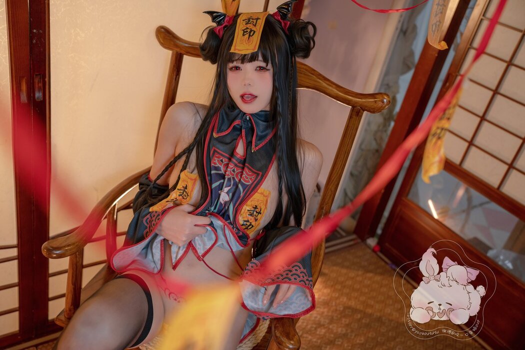 Coser@黏黏团子兔 – 僵尸蹲蹲