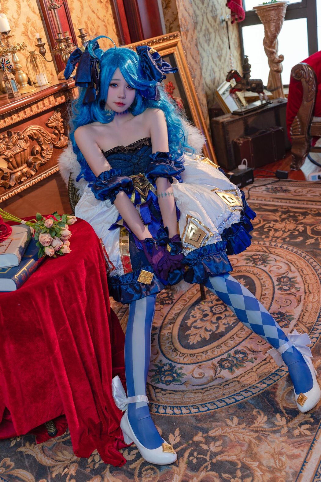 Coser@黏黏团子兔 – 兔兔班车 格温