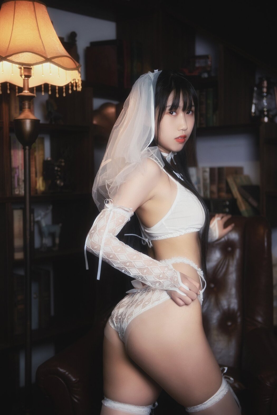 Coser@不呆猫 – 白色情趣婚纱