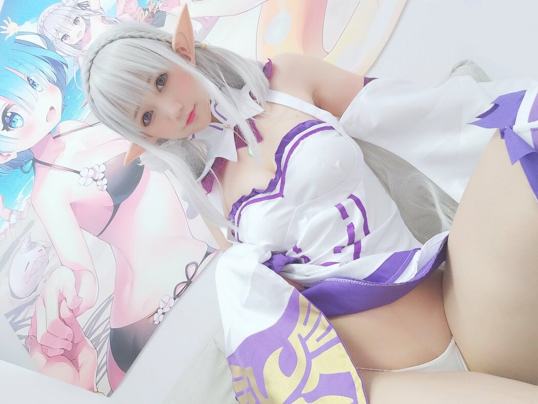 Coser@NAGISA魔物喵 – 自摄系列05艾米莉亚