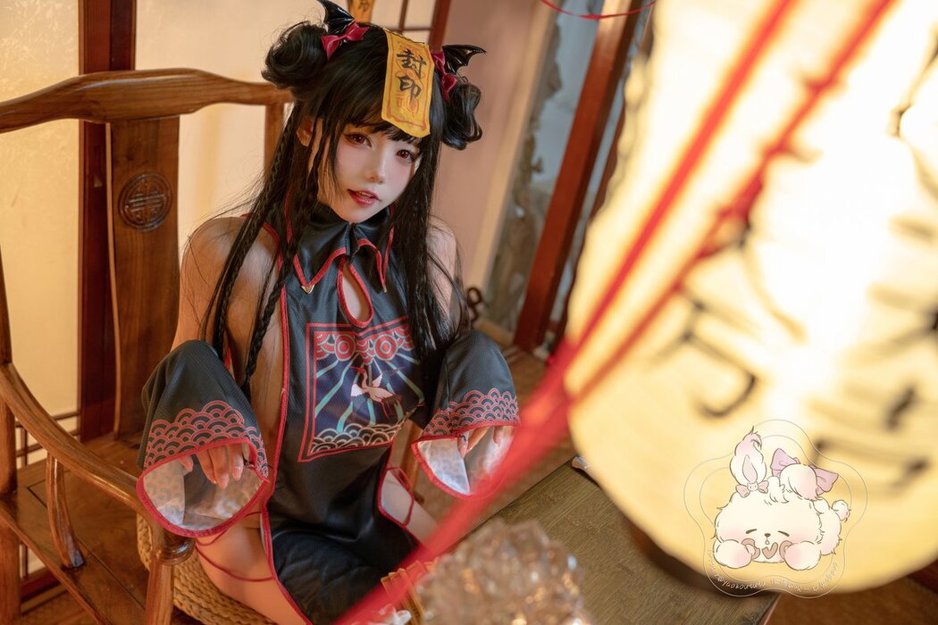 Coser@黏黏团子兔 – 僵尸蹲蹲