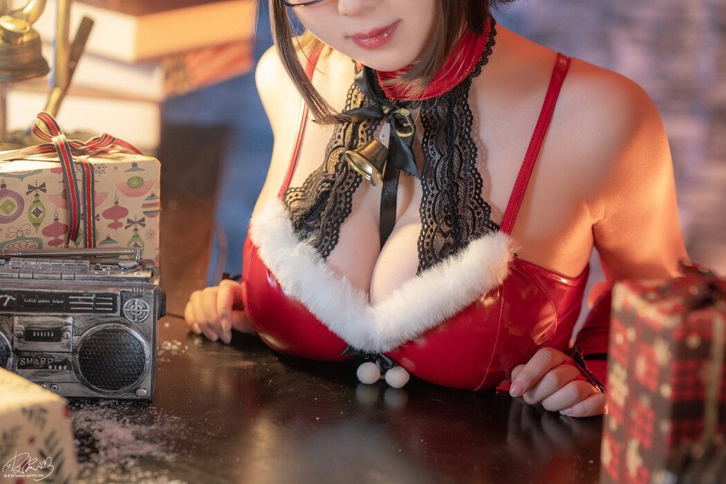 Coser@皮皮奶可可爱了啦 圣诞痴女