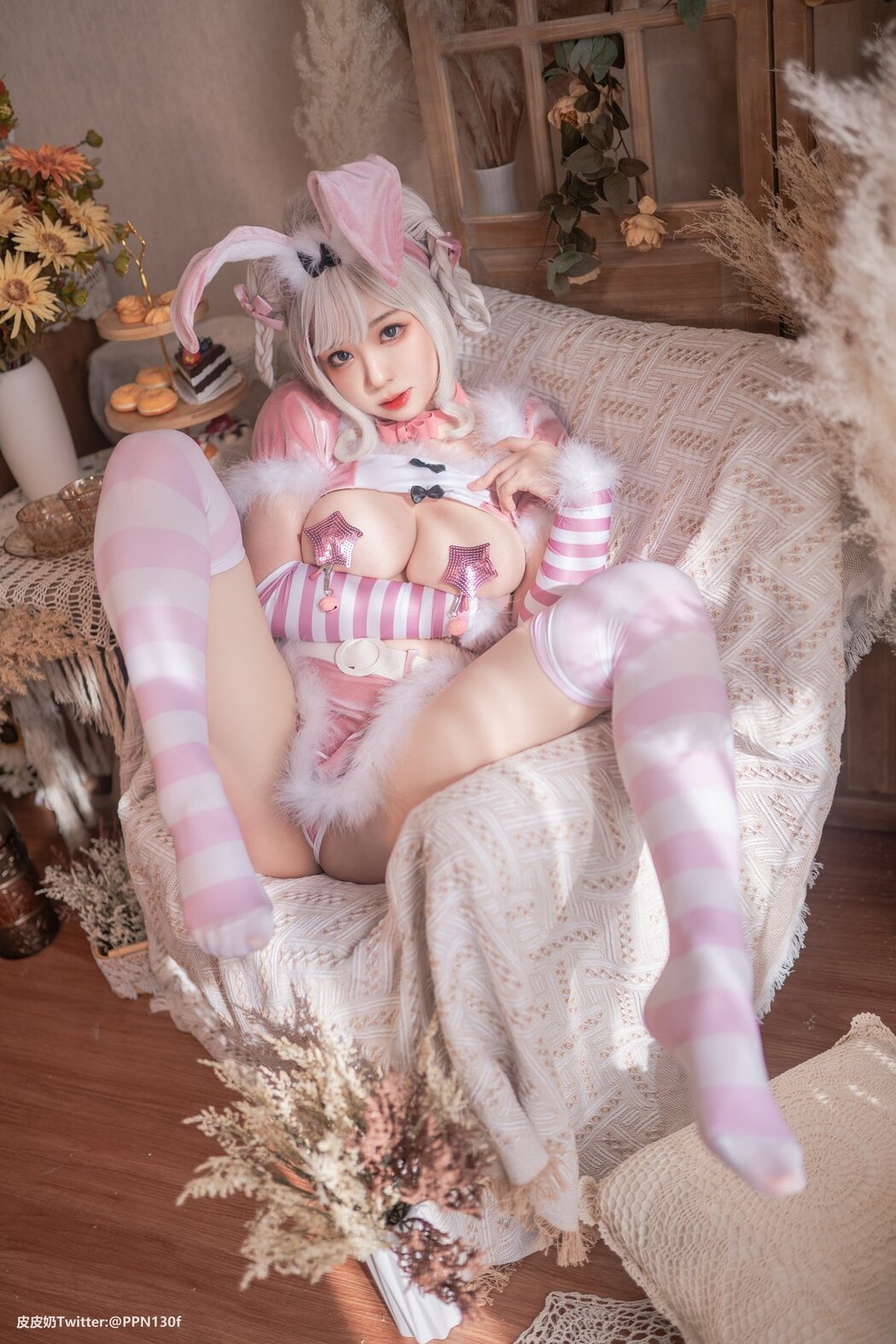 Coser@皮皮奶可可爱了啦 粉色兔兔