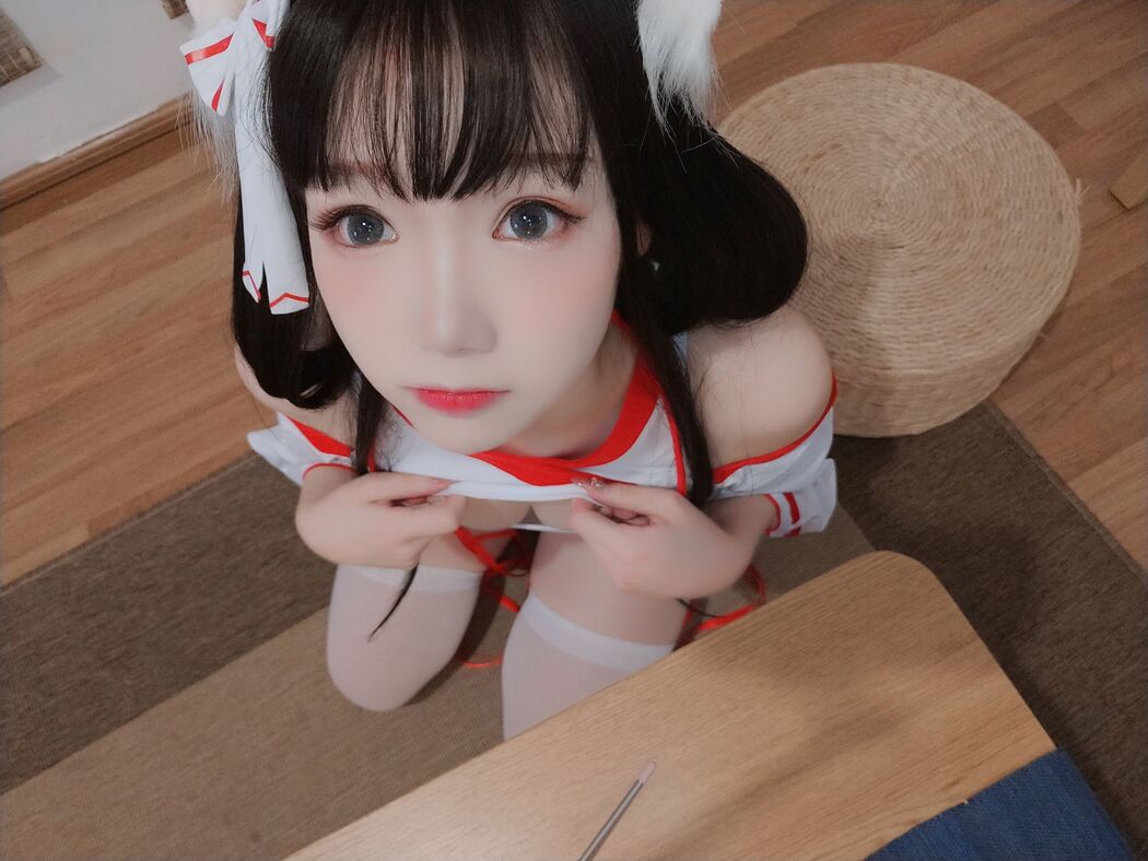 [Beauty Coser] Yukharu Astra "神社の猫"