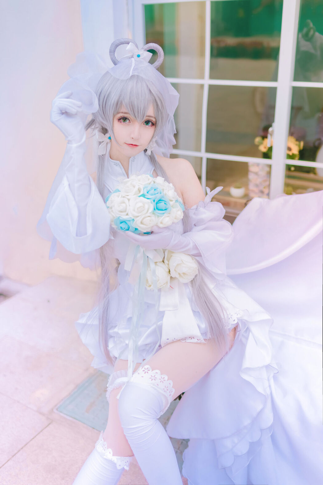 [Beauty Coser] Yui Jinyu "Luo Tianyi Wedding Dress"