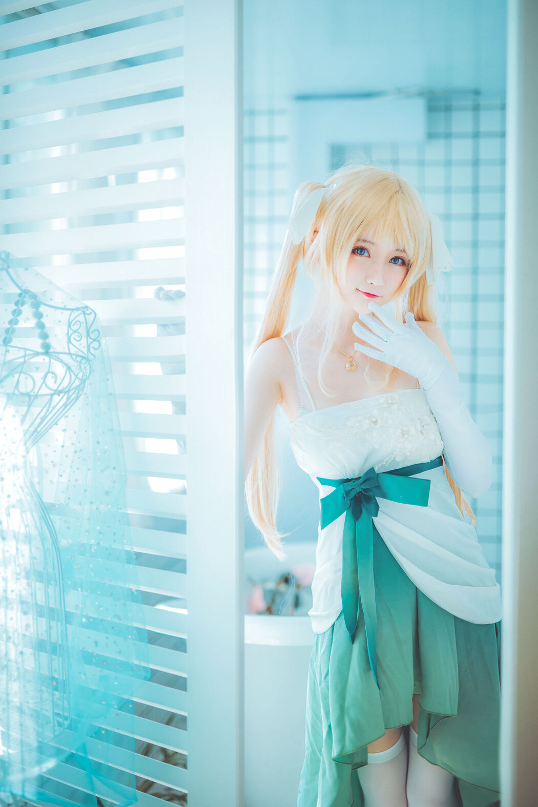 [Beauty Coser] yui goldfish "Passerby Heroine"