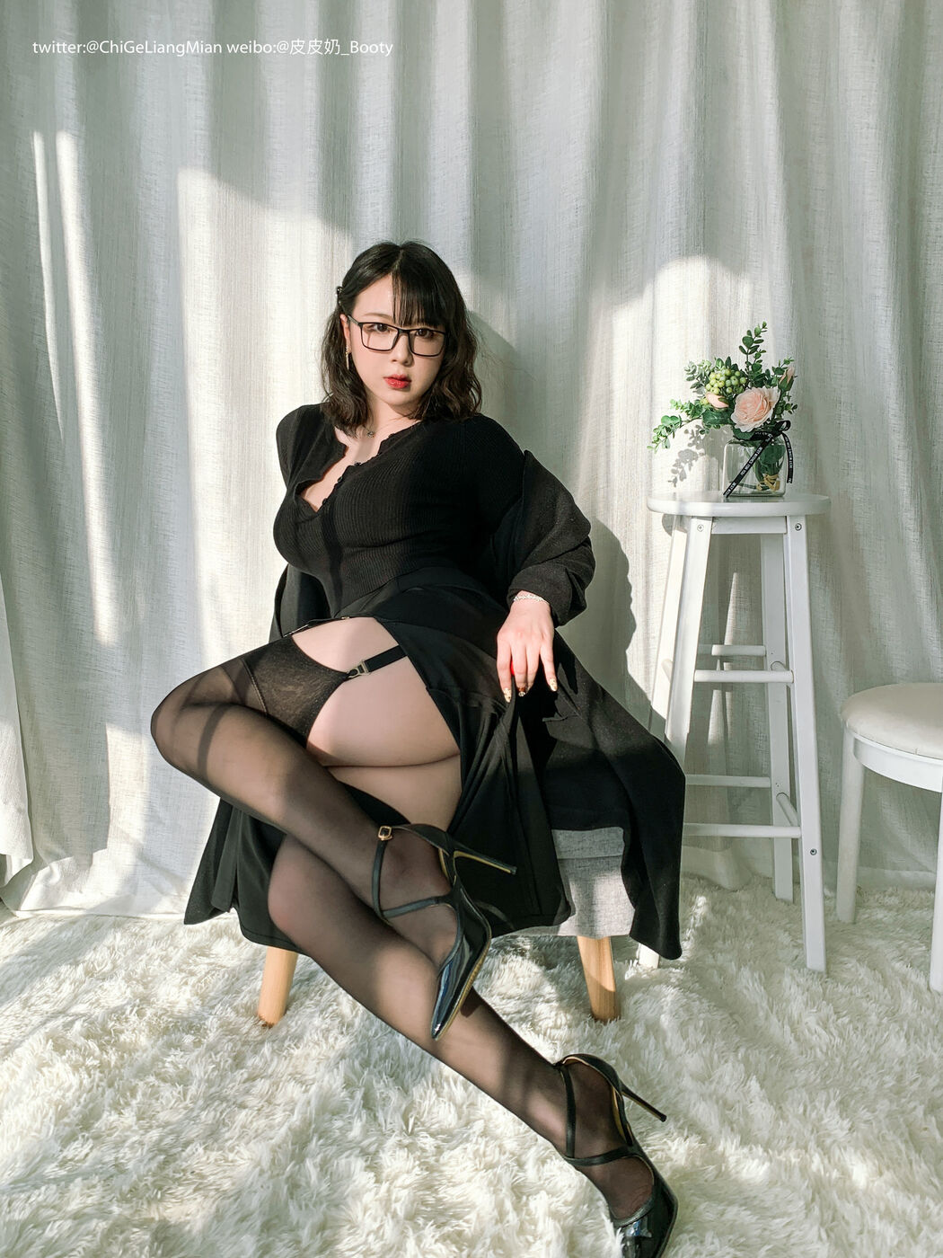 [Beauty Coser] Pipi milk is so cute "Black OL"