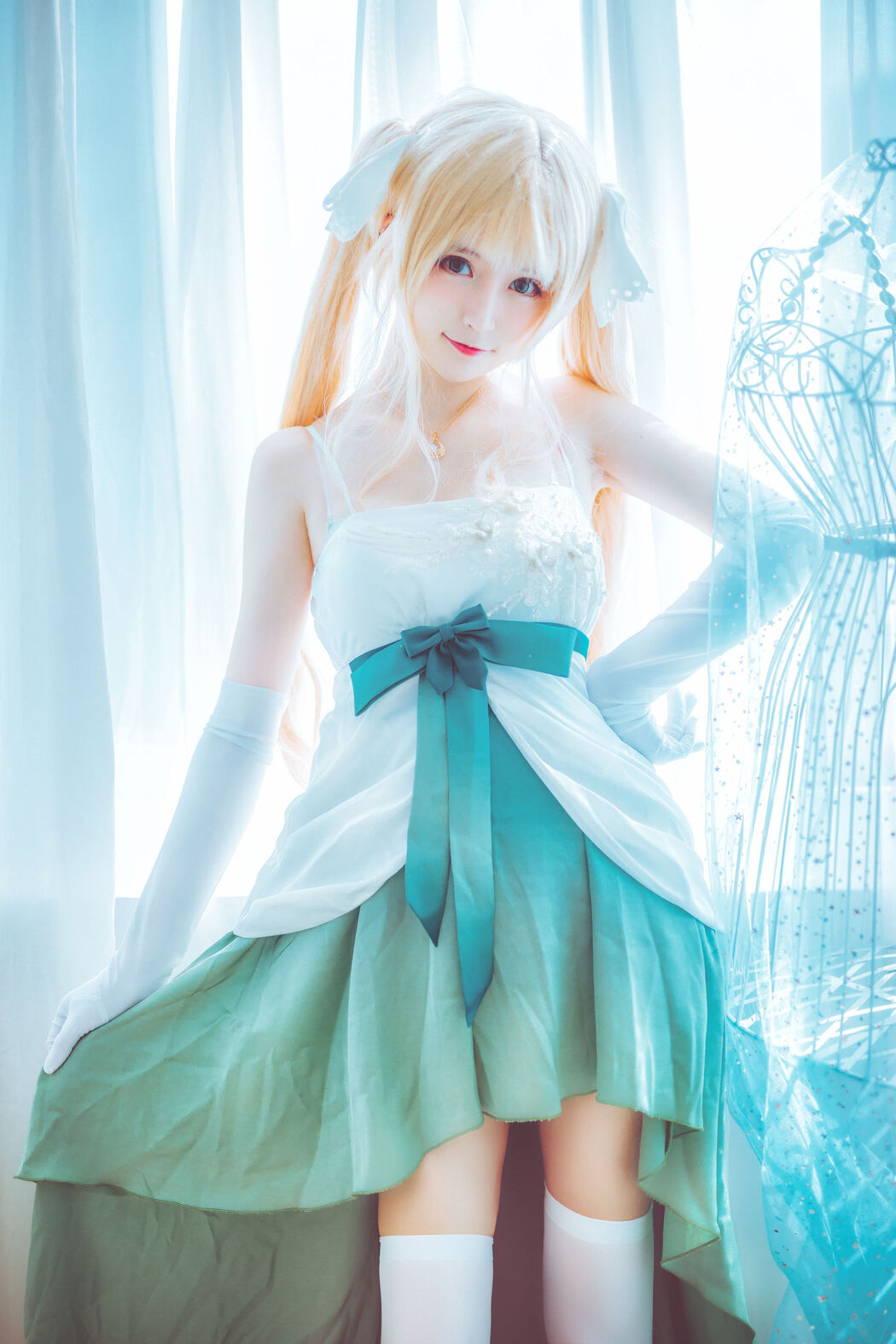 [Beauty Coser] yui goldfish "Passerby Heroine"