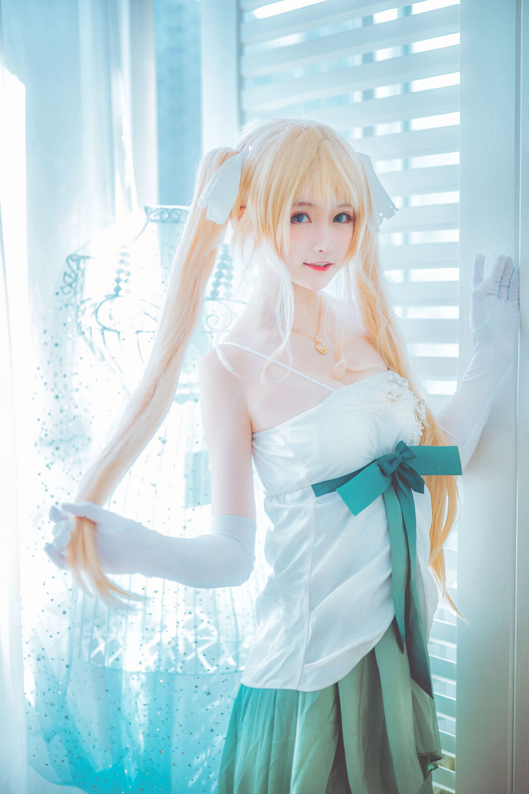 [Beauty Coser] yui goldfish "Passerby Heroine"