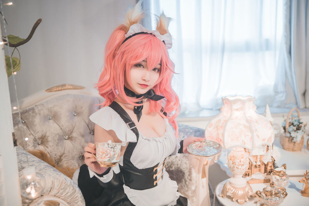 Beauty Coser Teppanyaki Ghost Dance w "Tamazo Former Maid"