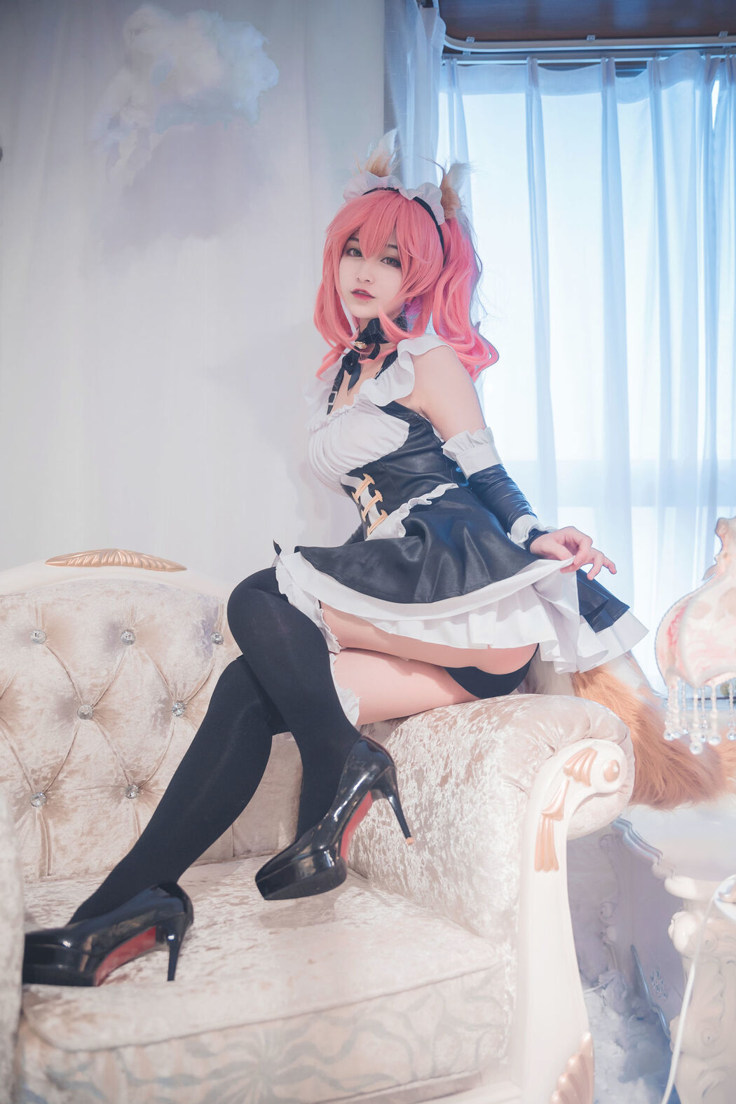 Beauty Coser Teppanyaki Ghost Dance w "Tamazo Former Maid"