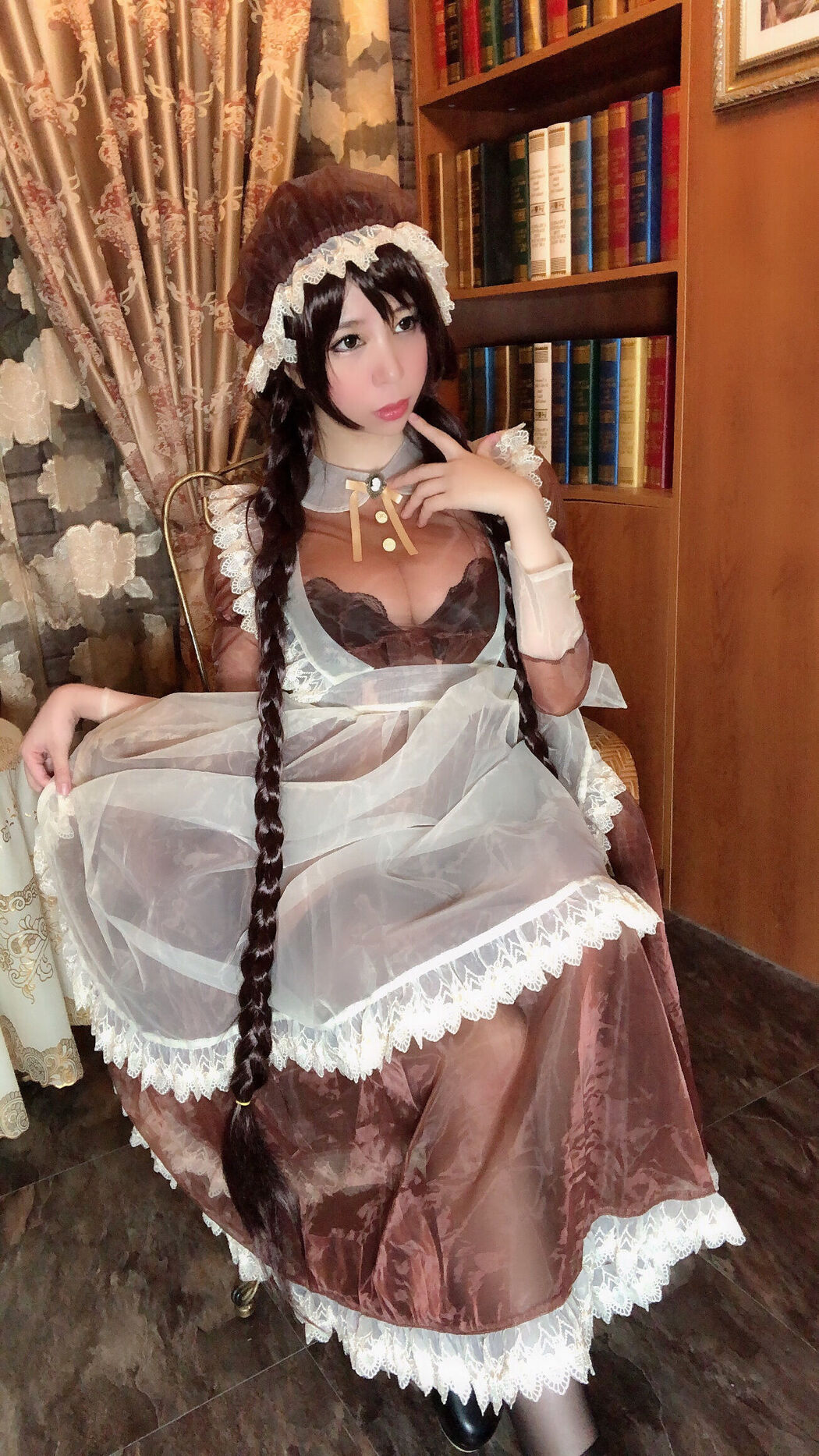 Busty beauty Coser Nozomi Kano "Transparent Maid"