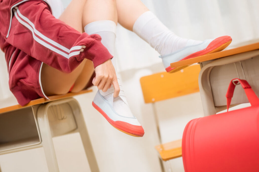 [Beauty Coser] Stupid Momo "Red Gymnastics Suit"
