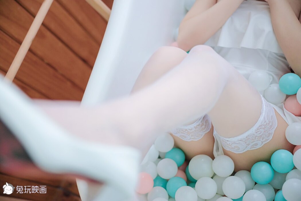 Coser@兔玩映画 Vol.036 御子的白裙