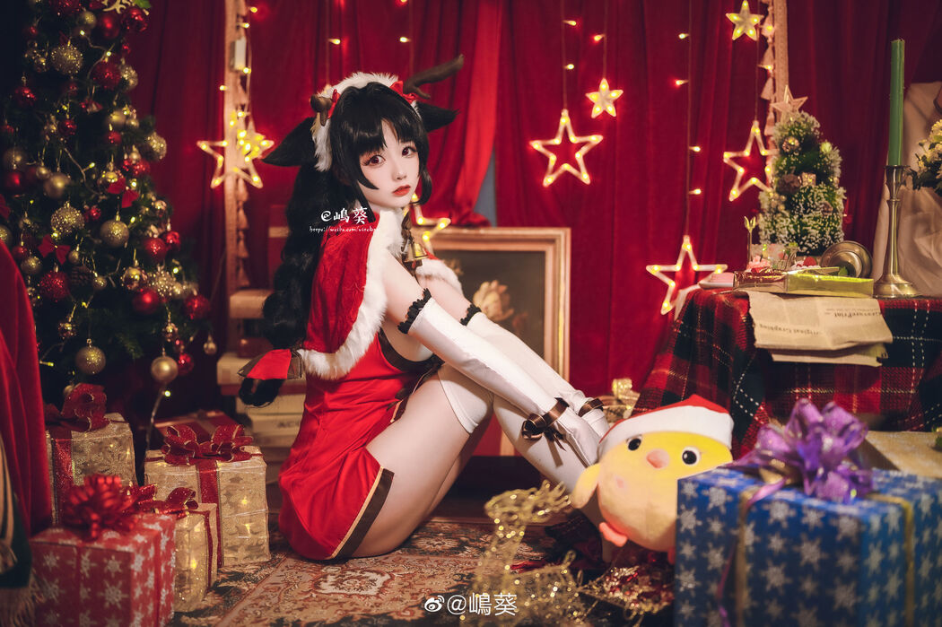 Weibo beauty Coser Shima Aoi "Azur Lane, Big Tide, Reindeer and Christmas Gifts"
