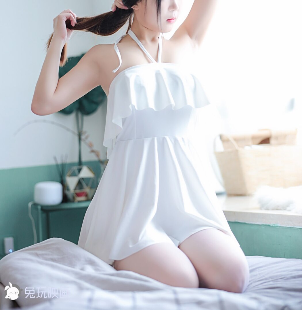 Coser@兔玩映画 Vol.036 御子的白裙