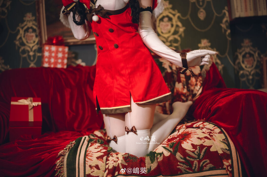 Weibo beauty Coser Shima Aoi "Azur Lane, Big Tide, Reindeer and Christmas Gifts"