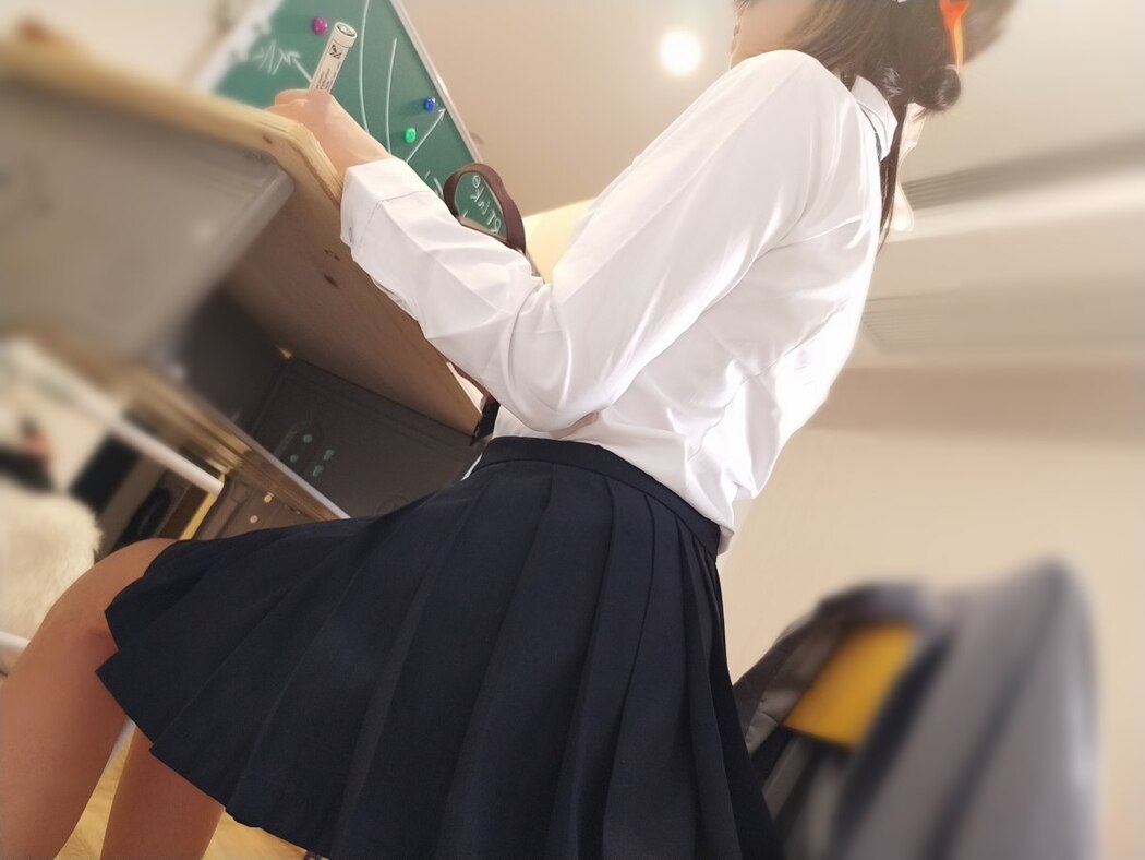 Coser@NAGISA魔物喵 女子高生の下着