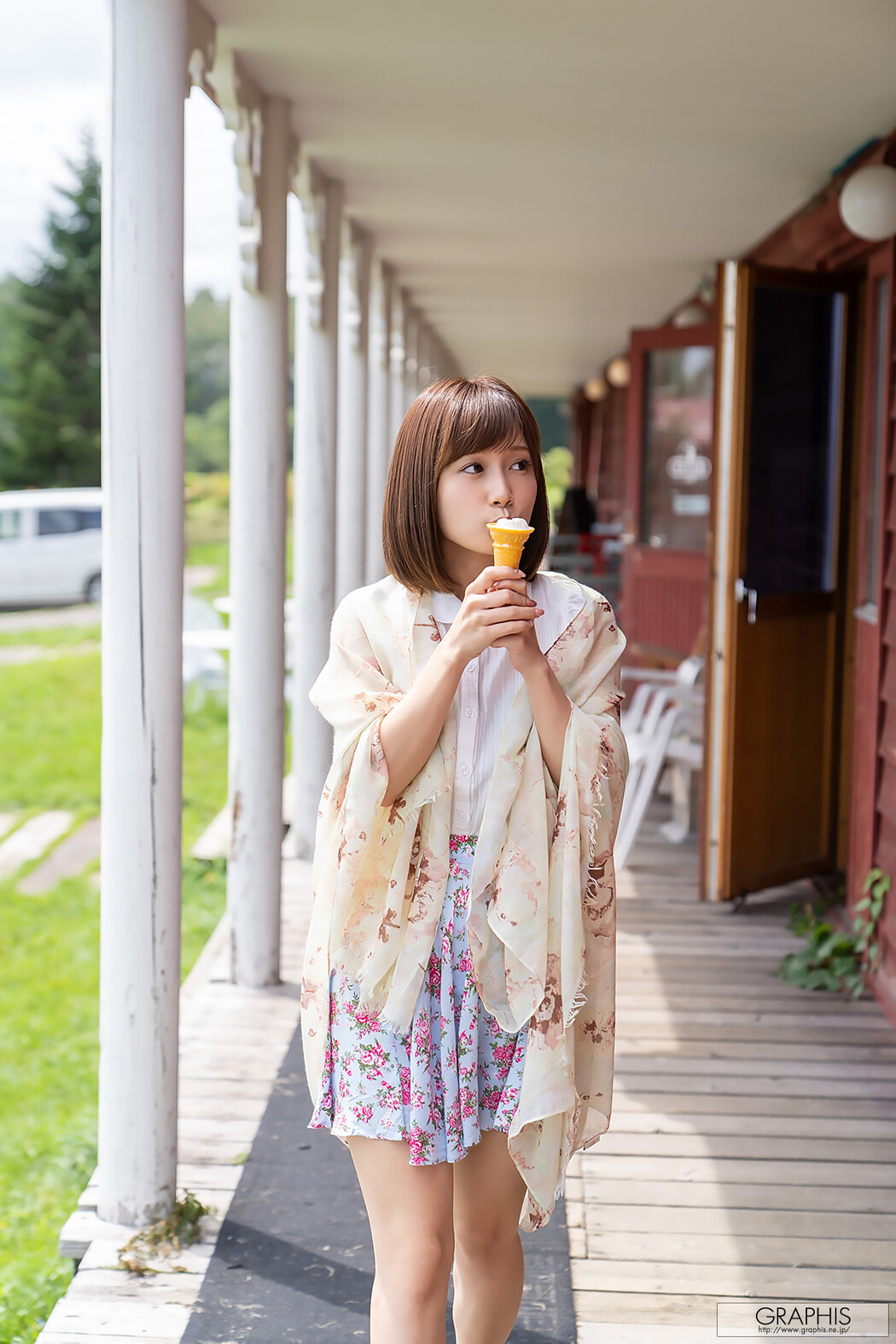 Minami Kojima 小島みなみ, [Graphis] Winter [Can you come here!] Set.01