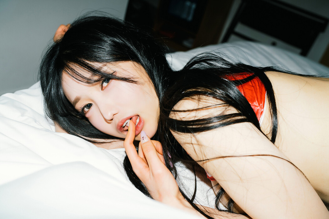 Yunjin 챌이, [Moon Night Snap] How’s Today