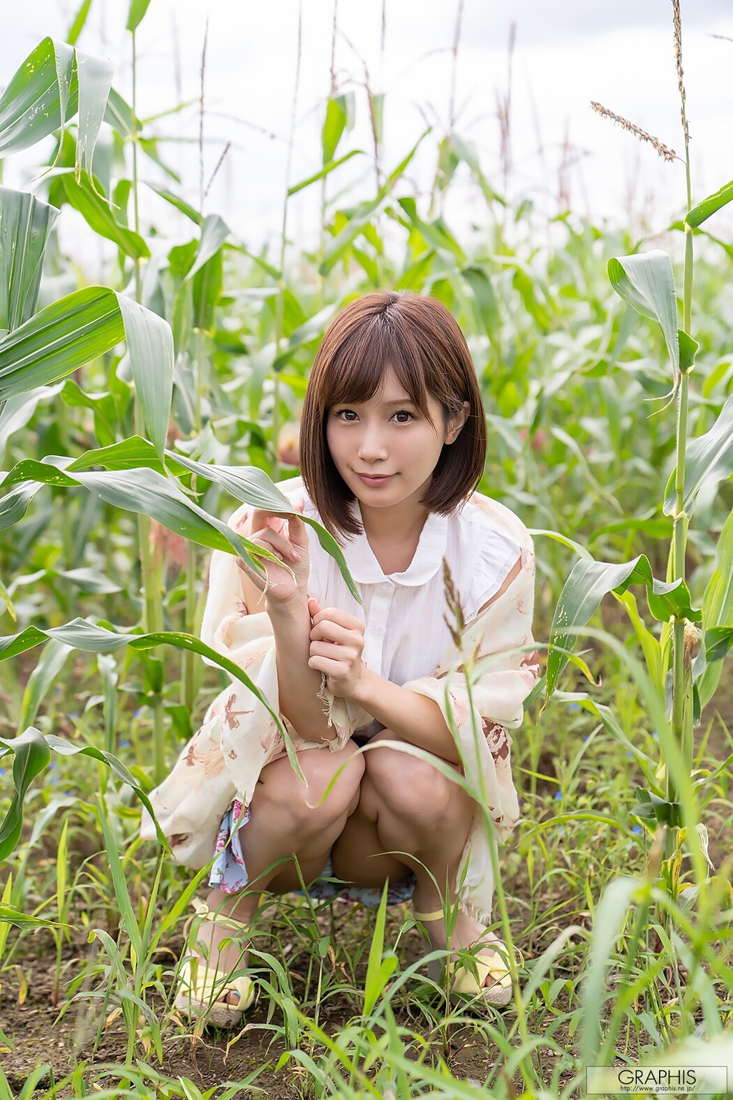 Minami Kojima 小島みなみ, [Graphis] Winter [Can you come here!] Set.01