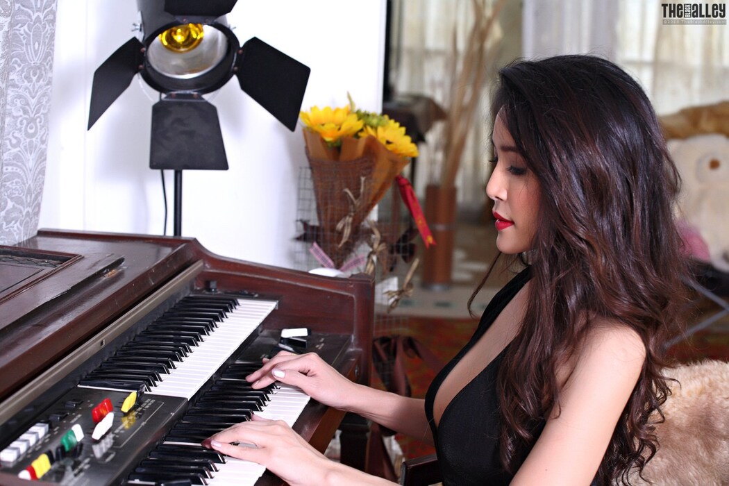 [The Black Alley] Olivia Set.05