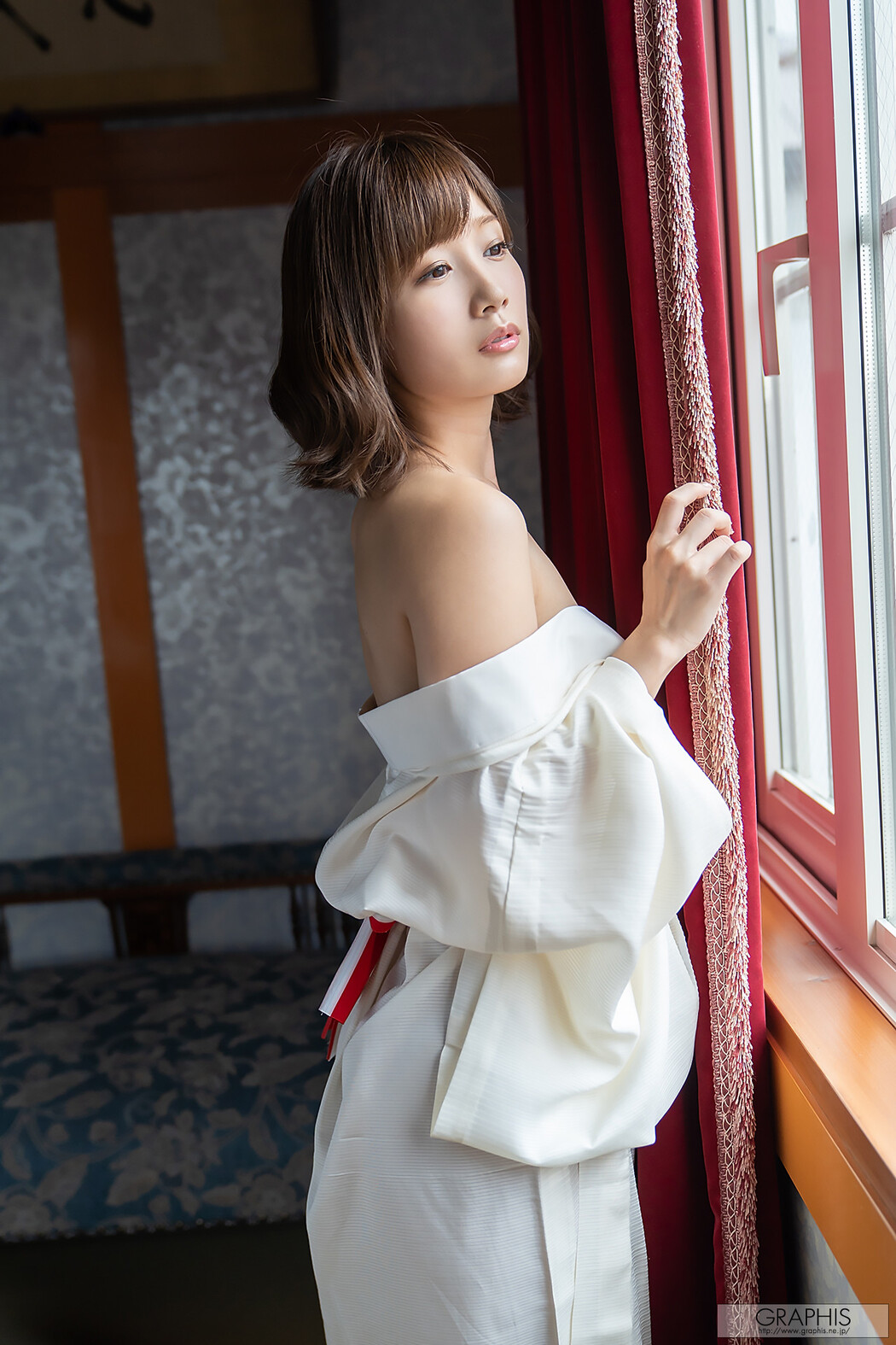 Minami Kojima 小島みなみ, [Graphis] Winter [Can you come here!] Set.02