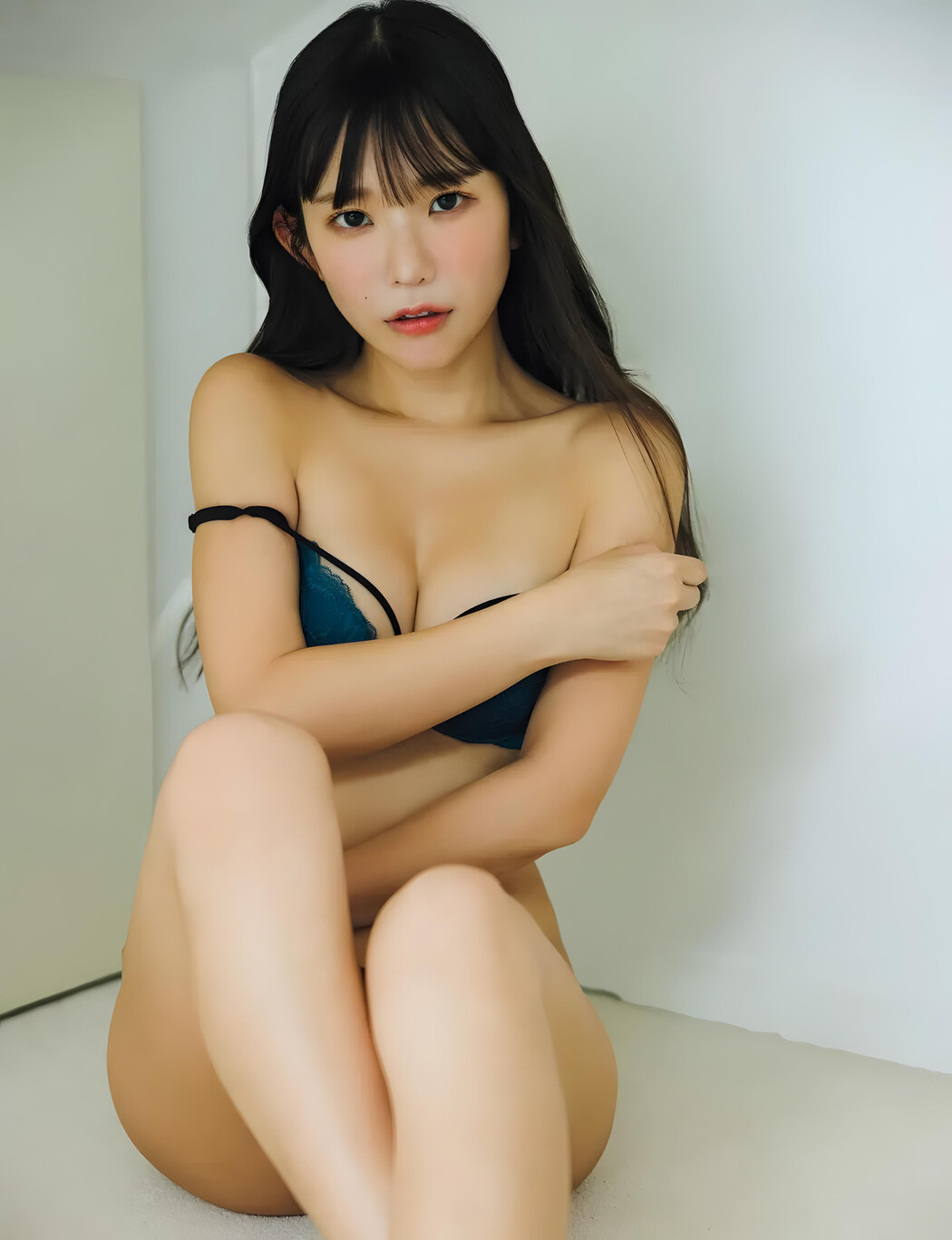 Marina Nagasawa 長澤茉里奈, FRIDAY 2023.11.17 (フライデー 2023年11月17日号)