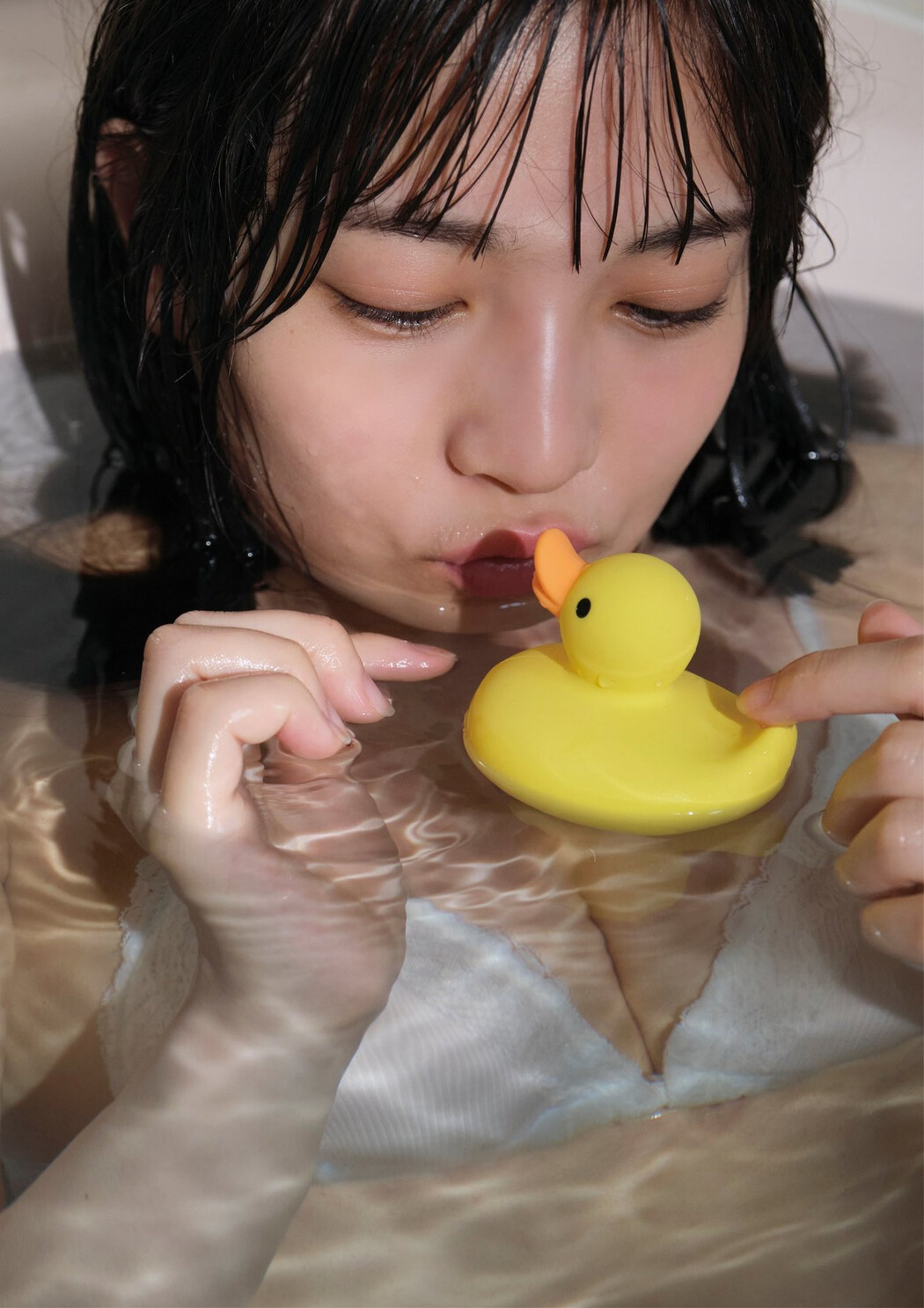 Nanako Kurosaki 黒嵜菜々子, BRODYデジタル写真集 「あの娘は天然色」 Set.03