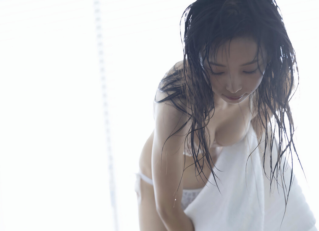 Asuka Hanamura 華村あすか, FRIDAYデジタル写真集 「ビキニでシャワー」 Set.03