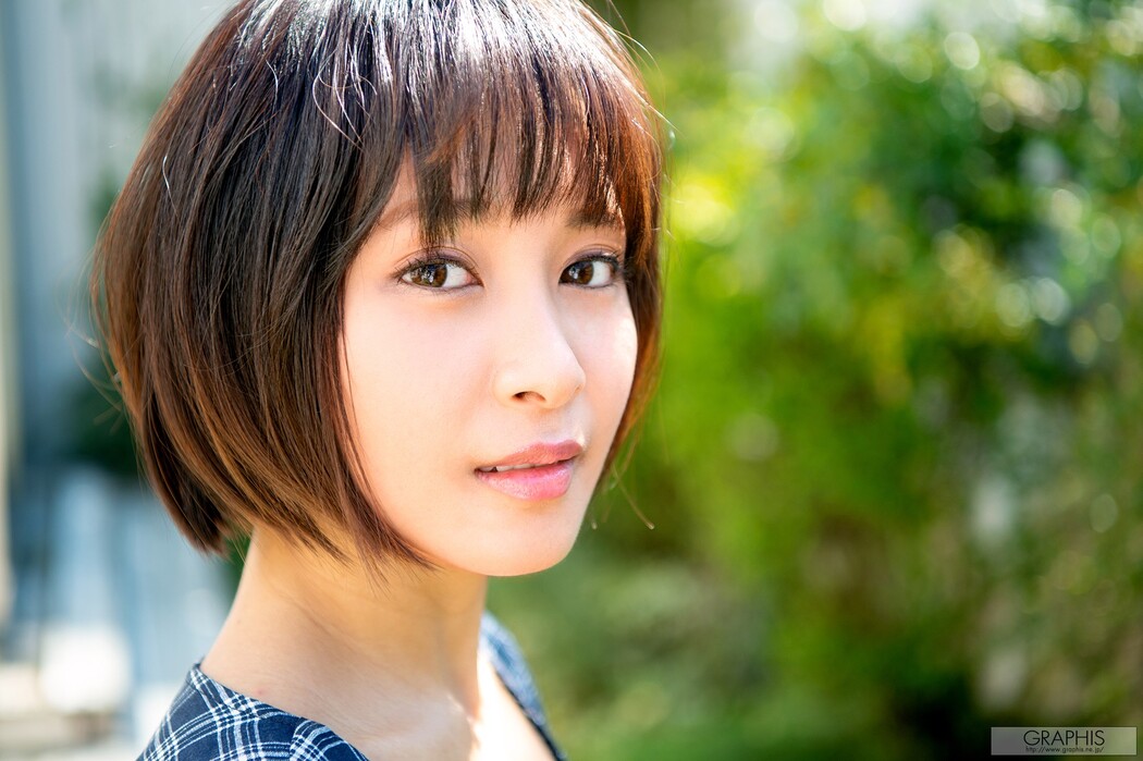 Rika Aimi 逢見リカ, [Graphis] First Gravure Vol.01 Cover Photo