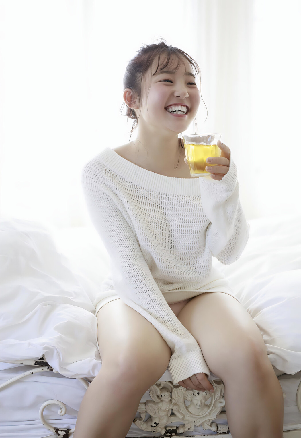 Hiyori Hanasaki 花咲ひより, FRIDAYデジタル写真集 「満載１０６カット！ オール未公開の完全版グラビア」 Set.03