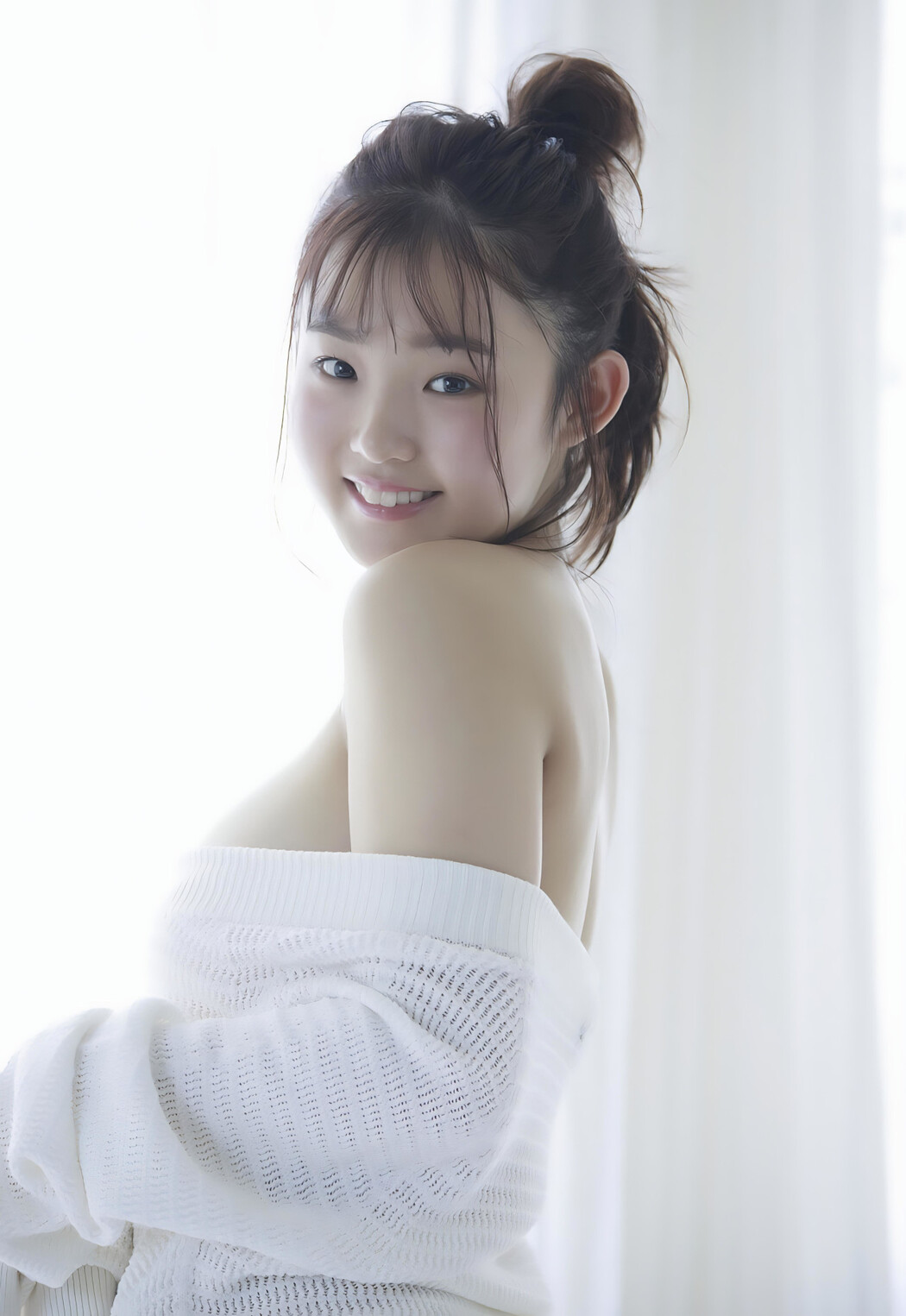 Hiyori Hanasaki 花咲ひより, FRIDAYデジタル写真集 「満載１０６カット！ オール未公開の完全版グラビア」 Set.03