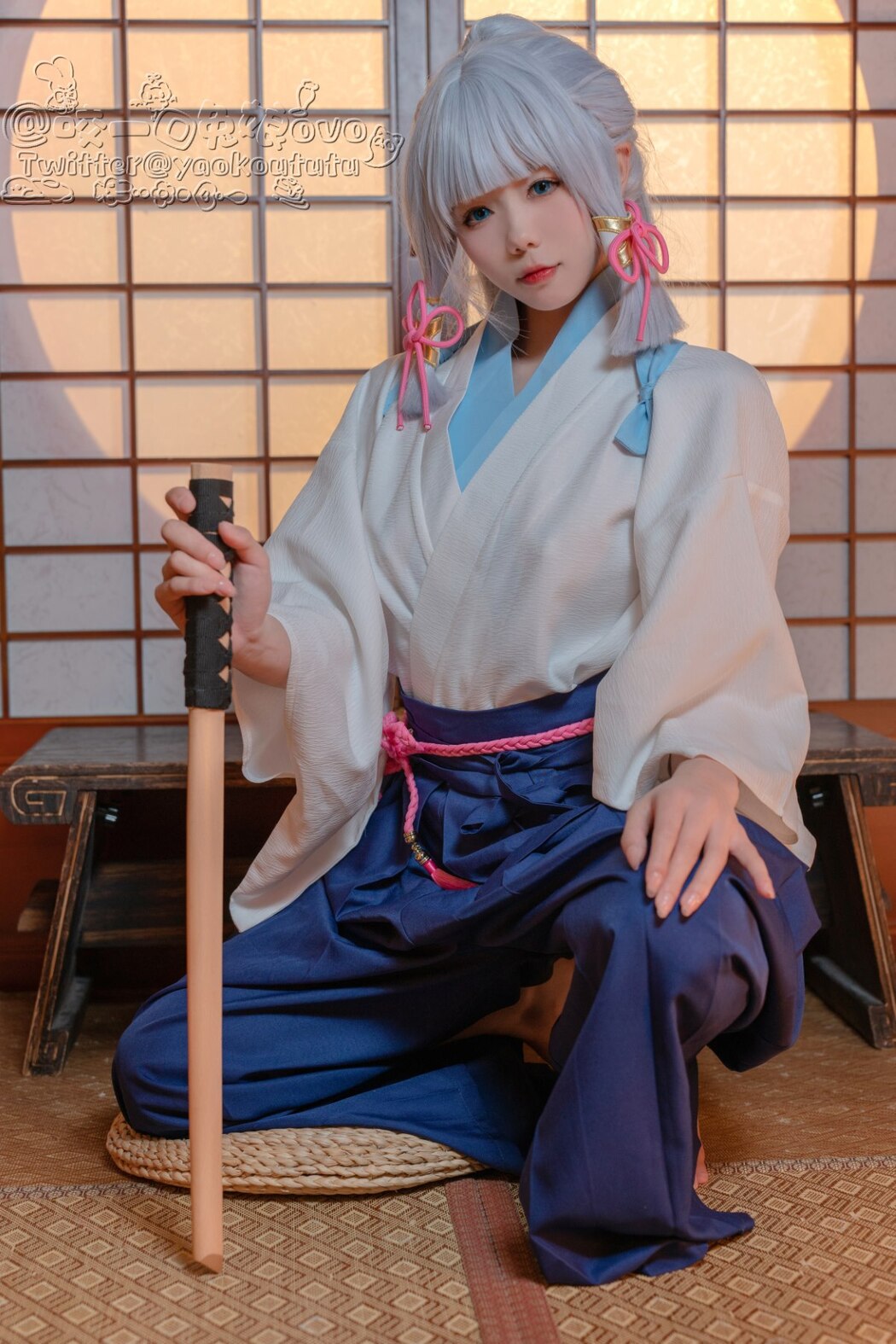 Coser@黏黏团子兔 绫华的小憩