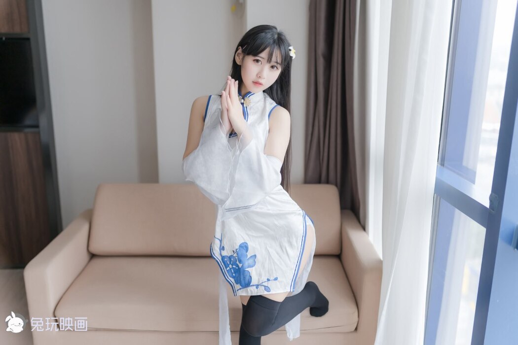 Coser@兔玩映画 Vol.046 白色旗袍