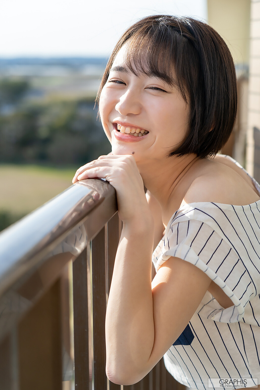 Shiho Fujie 藤江史帆, [Graphis] Gals 「Pele Clara」 Vol.01