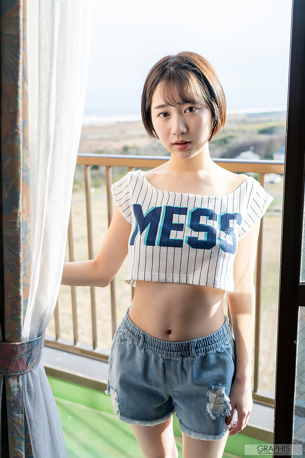 Shiho Fujie 藤江史帆, [Graphis] Gals 「Pele Clara」 Vol.01