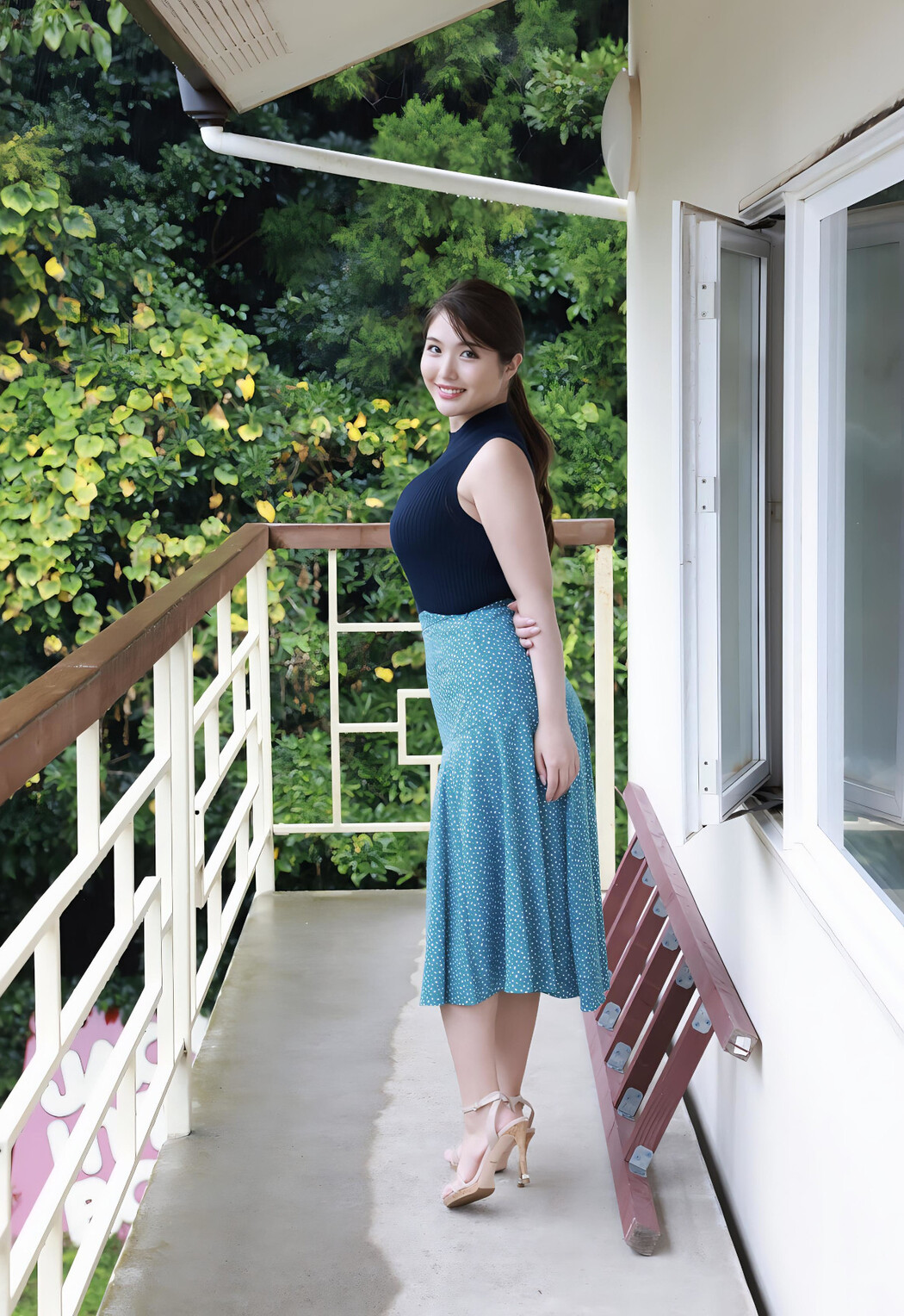 Yumi Mizusaki 水咲優美, FRIDAYデジタル写真集 [Ｈ乳ダイナマイト ｖｏｌ．２] Set.03