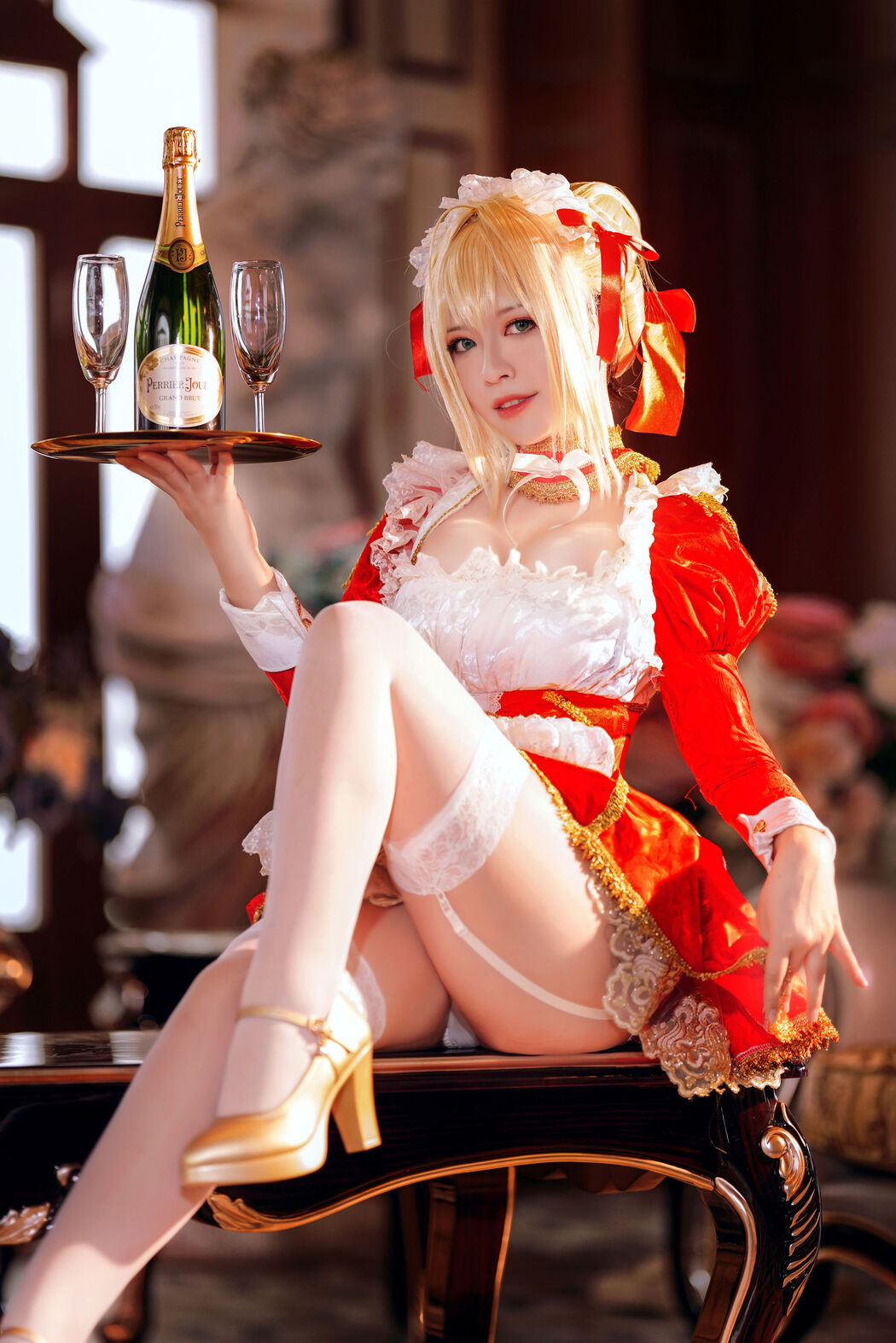 Coser half son "The Maid of Nero"