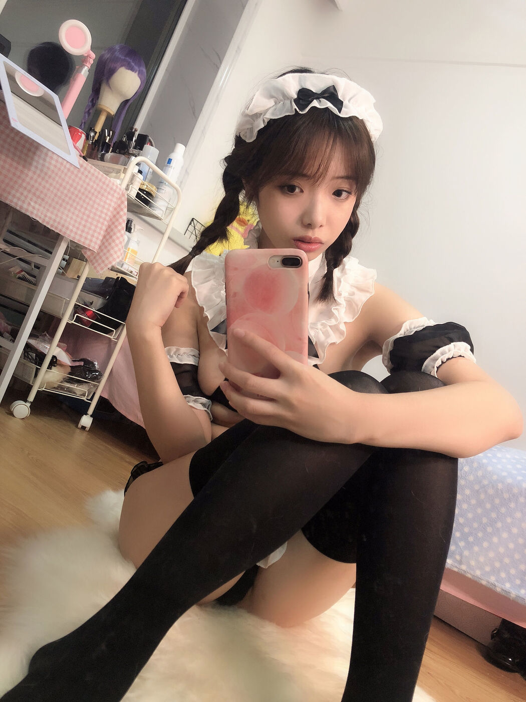 Coser Wenmei "Selfie Book (No. 1) Maid"
