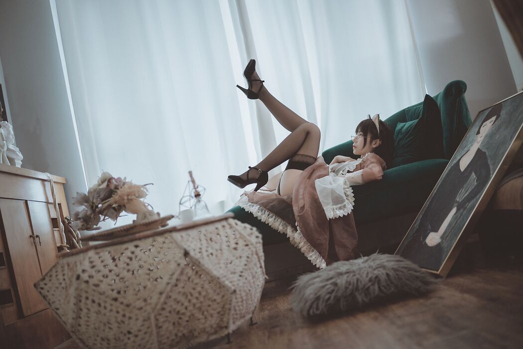 [网红Coser] Monthly su "Transparent Maid" Cover Photo