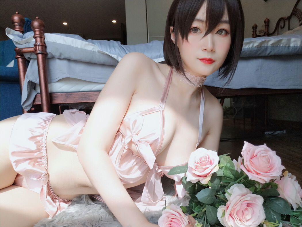 COSER Silver 81 "Pink Pajamas" [COSPLAY Girl] Cover Photo