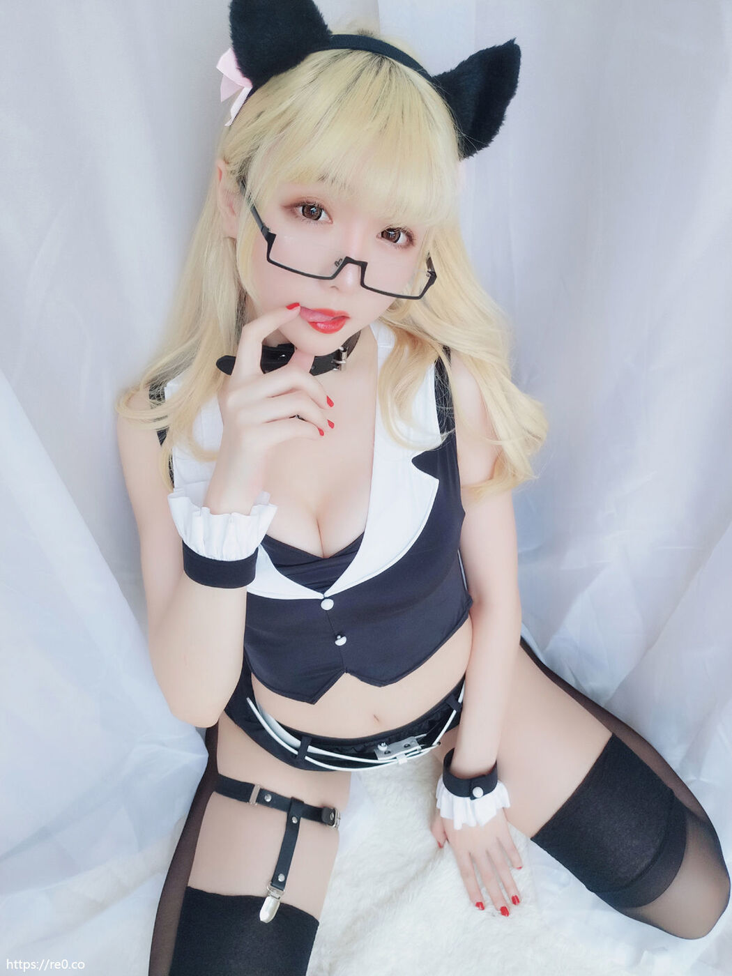 COSER Stars "The Evil Girl Secretary Bag" [Welfare COSPLAY]