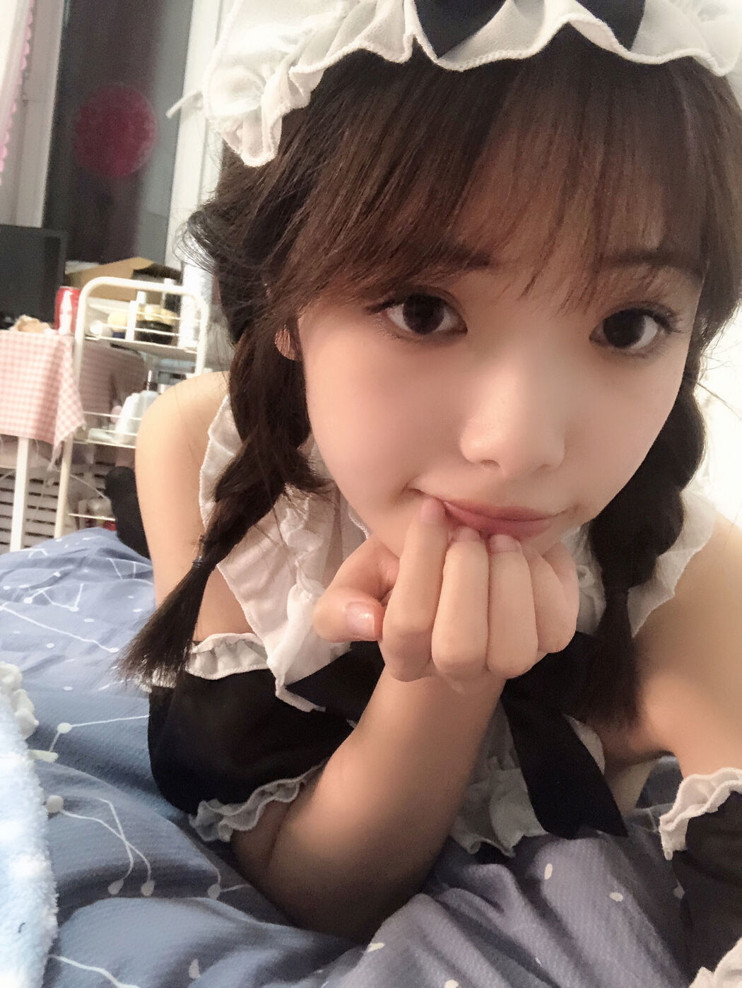 Coser Wenmei "Selfie Book (No. 1) Maid"