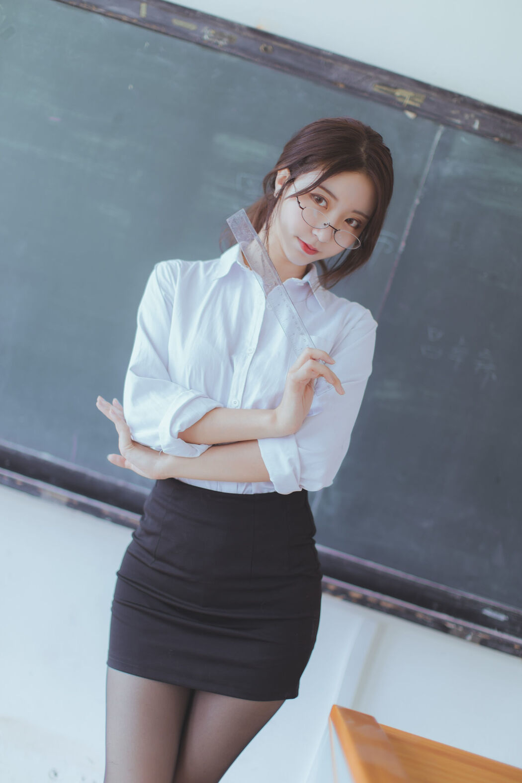 COSER Kurokawa "Black Silk Teacher" [COSPLAY Welfare]