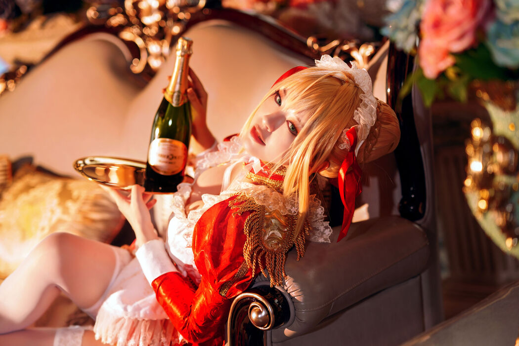 Coser half son "The Maid of Nero"